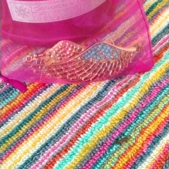 Accessories Bundle - Picture 8 of 9